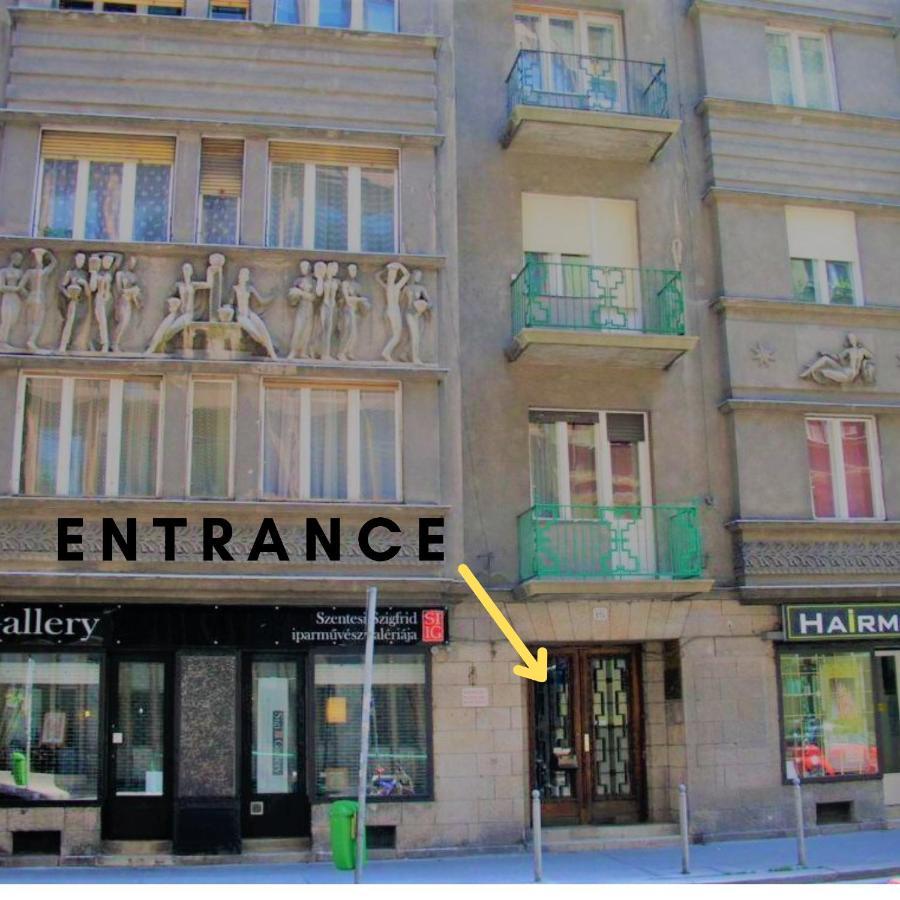 Mimi'S Holiday Leilighet Budapest Eksteriør bilde